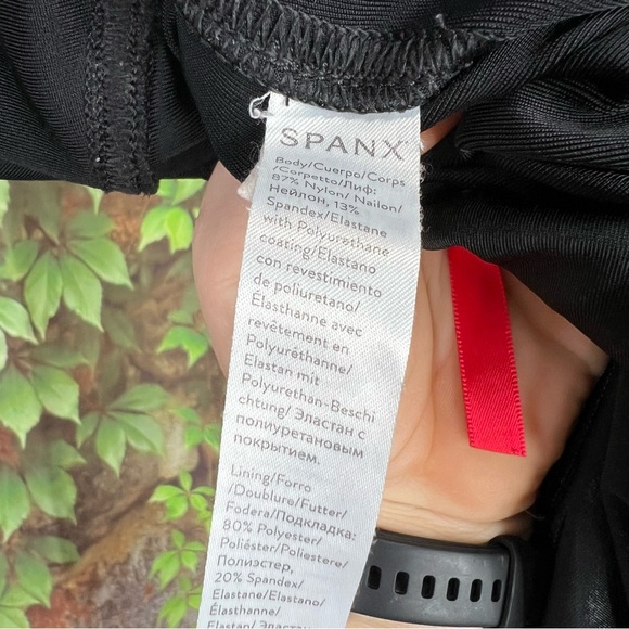 SPANX Black Leggings with Sueded Finish, M - Picture 4 of 8